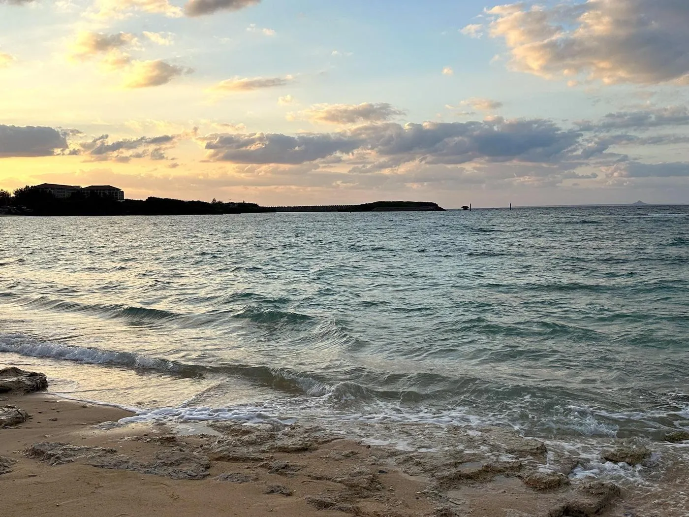 雨波_HaneAme – NO.191 2023年05月新品订阅4套视频-Original White Sand Love In Okinawa [43P]插图3
